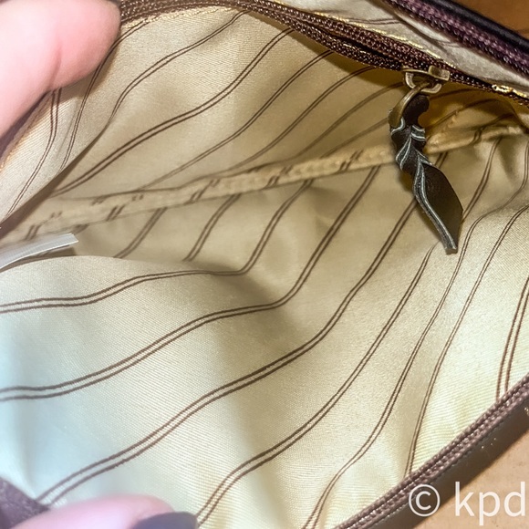 Eternal Style - The Iconic Vintage 100% Leather Purse - Picture 7 of 9